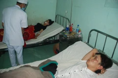 Bình gas mini của hàng rong phát nổ, 4 người nhập viện