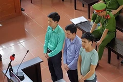 Phiên tòa xét xử vụ tai biến y khoa tại Bệnh viện Đa khoa tỉnh Hòa Bình ngày 23/5/2018. (Ảnh: Thanh Hải/TTXVN)