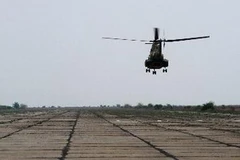 Máy bay quân sự Romania cất cánh tại căn cứ Deveselu, trong lễ khai trương cơ sở lắp đặt NMD ngày 3/5/2011. (Nguồn: AFP/ TTXVN)