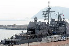 Tàu USS Shiloh của Mỹ neo tại căn cứ hải quân ở Busan ngày 1/2. (Nguồn: Yonhap/TTXVN)