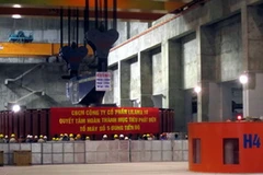 Lắp rotor tổ máy số 5 thủy điện Sơn La. (Nguồn: Chinhphu.vn)