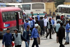 Bến xe phía Nam những ngày giáp Tết Canh Dần. (Ảnh: Bùi Tường/TTXVN)