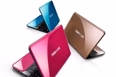 Satellite M800 3 màu. (Ảnh Toshiba)