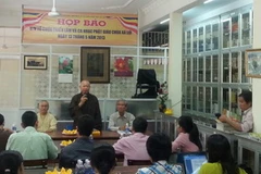 Buổi họp báo giới thiệu các hoạt động chiều 13/5. . (Ảnh: Hoàng Tuấn/TTXVN)