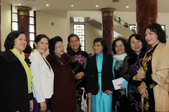 Nữ Đại biểu Quốc hội dự kỳ họp thứ chín. (Ảnh: Nguyễn Dân/TTXVN)