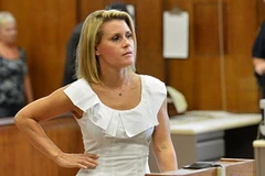 Diễn viên người Canada Genevieve Sabourin tại tòa. (Nguồn: dailymail.co.uk)