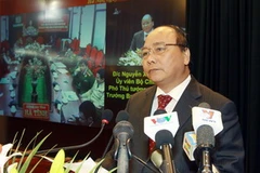 Phó Thủ tướng Nguyễn Xuân Phúc phát biểu chỉ đạo hội nghị. (Ảnh: Doãn Tấn/TTXVN)