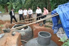 Công trình khí sinh học đang được xây dựng. (Nguồn: yenbai.gov.vn)