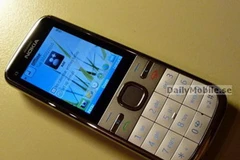 Điện thoại Nokia C5. (Ảnh: Dailymobile.ce)