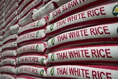 Những bao gạo Thái Lan tại nhà máy ở Bangkok. (Nguồn: AFP/TTXVN)