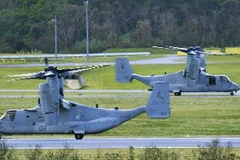 Máy bay MV-22 Osprey hạ cánh tại Căn cứ không quân Futenma ở thành phố Ginowan, tỉnh Okinawa. (Nguồn: Kyodo/TTXVN)