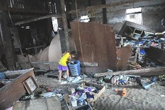 Một căn nhà bị phá hủy trong xung đột tại Zeegone ngày 28/3. (Nguồn: AFP/TTXVN)