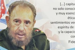 Một tấm banner vẽ hình lãnh tụ Fidel Castro. (Nguồn: Reuters)
