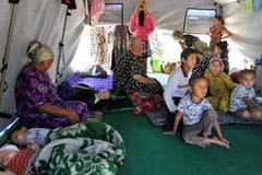 Người tị nạn trong căn lều gần biên giới Kyrgyzstan-Uzbekistan. (Nguồn: Getty Images)