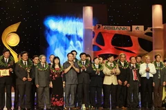 Bệnh viện Trung ương Huế được trao giải Nhân tài Đất Việt. (Ảnh: Minh Tú/TTXVN)