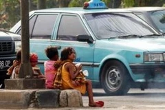 Trẻ em ăn xin tại Jakarta. (Nguồn: SP)