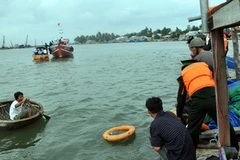 Hiện trường vụ chìm phà xã Tam Hải, Núi Thành, Quảng Nam. (Ảnh: Trần Tĩnh/Vietnam+)