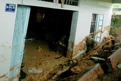 Hiện trường vụ sụt lún. (Ảnh: Thanh Niên)