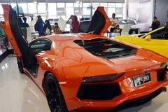 Mẫu xe thể thao Lamborghini Aventador LP700-4 trưng bầy tại triển lãm. (Nguồn: AFP/TTXVN)