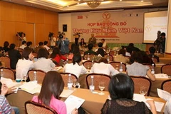 Quang cảnh cuộc họp báo công bố 120 doanh nghiệp đạt giải thưởng Thương hiệu mạnh Việt Nam. (Nguồn: Vneconomy.vn)