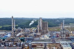 Nhà máy lọc dầu Dung Quất. (Ảnh: Thanh Long/TTXVN)