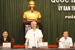 Chủ tịch Quốc hội Nguyễn Phú Trọng phát biểu khai mạc phiên họp thứ 33. (Ảnh: Trí Dũng/TTXVN)