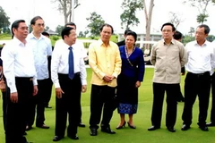 Thường trực Ban Bí thư Lê Hồng Anh thăm Đặc khu Kinh tế Long Thành Vientiane. (Ảnh: Hoàng Chương/Vietnam+)