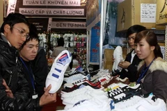 Giày dép là một trong những mặt hàng xuất khẩu chủ yếu của Việt Nam sang Anh. (Ảnh: Trần Việt/TTXVN)