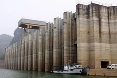 Mực nước hồ thủy điện Hòa Bình. (Ảnh: Ngọc Hà/TTXVN)