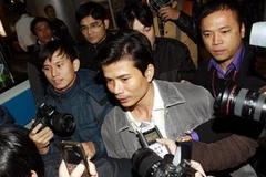 Thủy thủ Đậu Ngọc Hùng của tàu Vinalines Queen về đến Hà Nội. (Ảnh: Thế Duyệt/TTXVN)