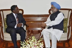 Tổng thống Maldives Mohamed Waheed hội đàm với Thủ tướng Ấn Độ Manmohan Singh ngày 12/5. (Nguồn: Reuters) 