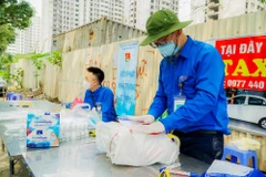 [Mega Story] ''Phòng tuyến áo xanh'' trong cuộc chiến chống COVID-19