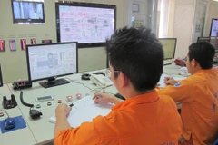 Vận hành hệ thống điện tại Tập đoàn Hòa Phát (Ảnh: Đức Duy/Vietnam+)