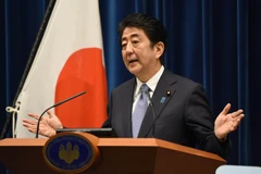 Thủ tướng Nhật Bản Shinzo Abe phát biểu nhân kỷ niệm 70 năm ngày kết thúc Thế chiến Hai. (Nguồn: AFP/TTXVN)