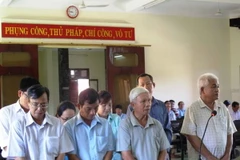 Làm thiệt hại hàng chục tỷ đồng, từ giám đốc đến văn thư lĩnh án tù