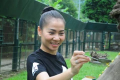 Ca sỹ Thu Minh lên tiếng bảo vệ hai loài gấu quý hiếm 