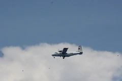 [Photo] Máy bay Trung Quốc xuất hiện, do thám tàu chấp pháp Việt Nam