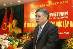 Tổng Giám đốc TTXVN Trần Mai Hưởng phát biểu chúc mừng Báo ảnh Việt Nam. (Ảnh: Nhật Anh/TTXVN) 