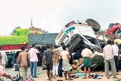 Hiện trường một vụ tai nạn tại Ấn Độ. (Nguồn: indianews.com.au)