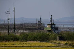 Một chốt canh gác của Hàn Quốc ở Khu phi quân sự (DMZ), giáp giới với Triều Tiên. (Ảnh: AFP/TTXVN)