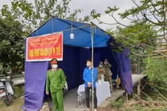Một chốt kiểm soát phòng dịch COVID-19 tại tỉnh Hải Dương. (Ảnh: PV/Vietnam+)