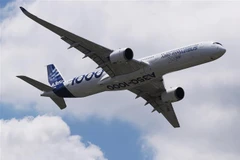 Máy bay A350-1000 của hãng Airbus. (Ảnh: THX/TTXVN)