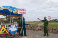 Các chốt phong tỏa trên địa bàn thị xã Ayun Pa (Gia Lai). (Ảnh: TTXVN phát)