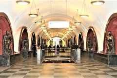 Sảnh lớn nhà ga Quảng trường Cách mạng. (Ảnh: Duy Trinh/TTXVN)