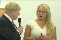 Thủ tướng Anh không bị điều tra hình sự quan hệ với nữ doanh nhân Mỹ