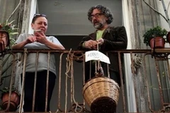 Chiếc giỏ đoàn kết ở Napoli. (Nguồn: ilmattino.it)