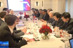 [Video] Tiểu ban KT-XH Đại hội XIII của Đảng làm việc tại Anh, Ấn Độ