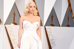 Mãn nhãn với 15 trang phục thảm đỏ Oscar ấn tượng nhất mọi thời đại