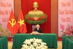 Tổng Bí thư, Chủ tịch nước Nguyễn Phú Trọng điện đàm với Bí thư Thứ nhất Đảng Cộng sản Cuba Raul Castro Ruz. (Ảnh: Trí Dũng/TTXVN)