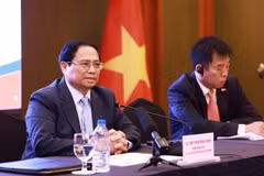 Thủ tướng Phạm Minh Chính phát biểu tại cuộc gặp gỡ những người bạn Hàn Quốc. (Ảnh: Dương Giang/TTXVN)